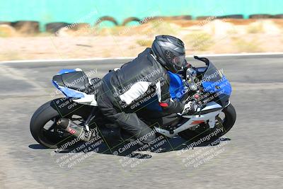 media/Oct-15-2022-TrackXperience (Sat) [[8f70b8b0be]]/Group 2/session 2 turn 3 and 4/